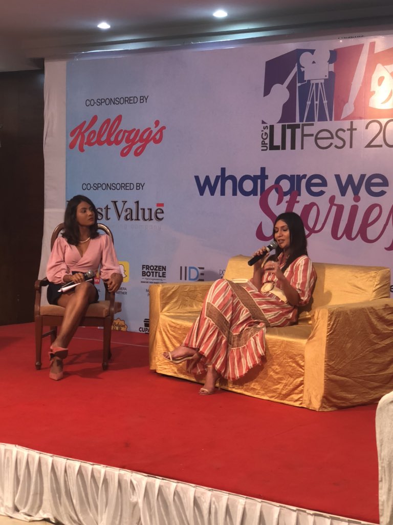 maliniagarwal's tweet photo. Speaking at the @UpgLitFest today about my first authored book #tothemoon to an enthusiastic and young crowd was so refreshing. Thanks for having me! It was #KaafiLit 😉 #MMtothemoon #ItsALitFest #LitFest2019 #bossmode #collegefest https://t.co/83hv1LptyQ