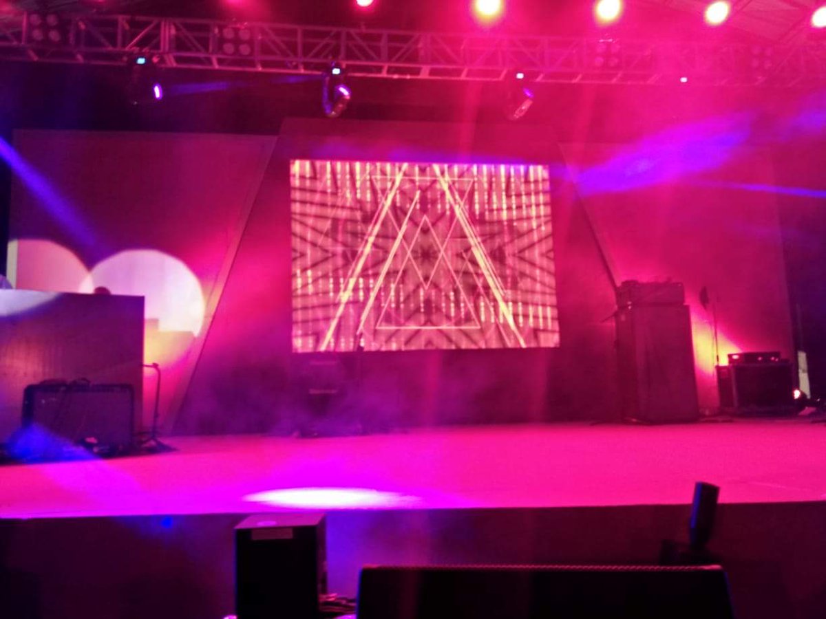 BMLFanatics's tweet photo. BMLF waiting for BAMBOO here at Tambayan sa Lacion, Consolacion Cebu. #PerfectMix #BMLFanatics #BMLFriends #BMLFamily #BambooMusicLive https://t.co/qtUF4POzKu