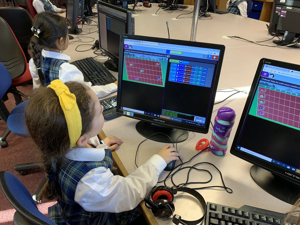 NDS_COMPUTING's tweet image. Year 1 are having great fun coding this snail race! Lots of giggling! #fridaycoding #FridayFeeling #codingisfun @purpleMash