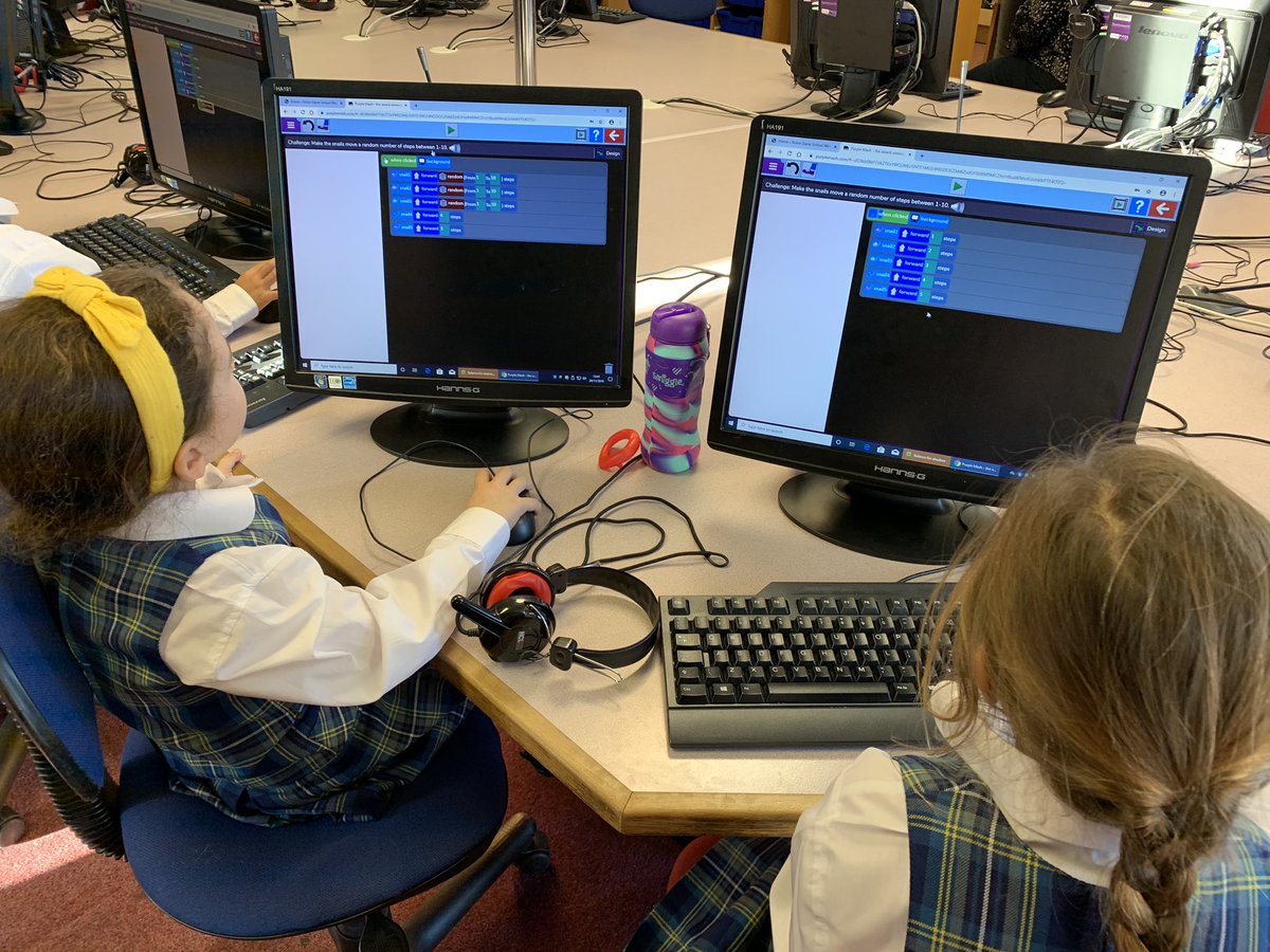 NDS_COMPUTING's tweet image. Year 1 are having great fun coding this snail race! Lots of giggling! #fridaycoding #FridayFeeling #codingisfun @purpleMash
