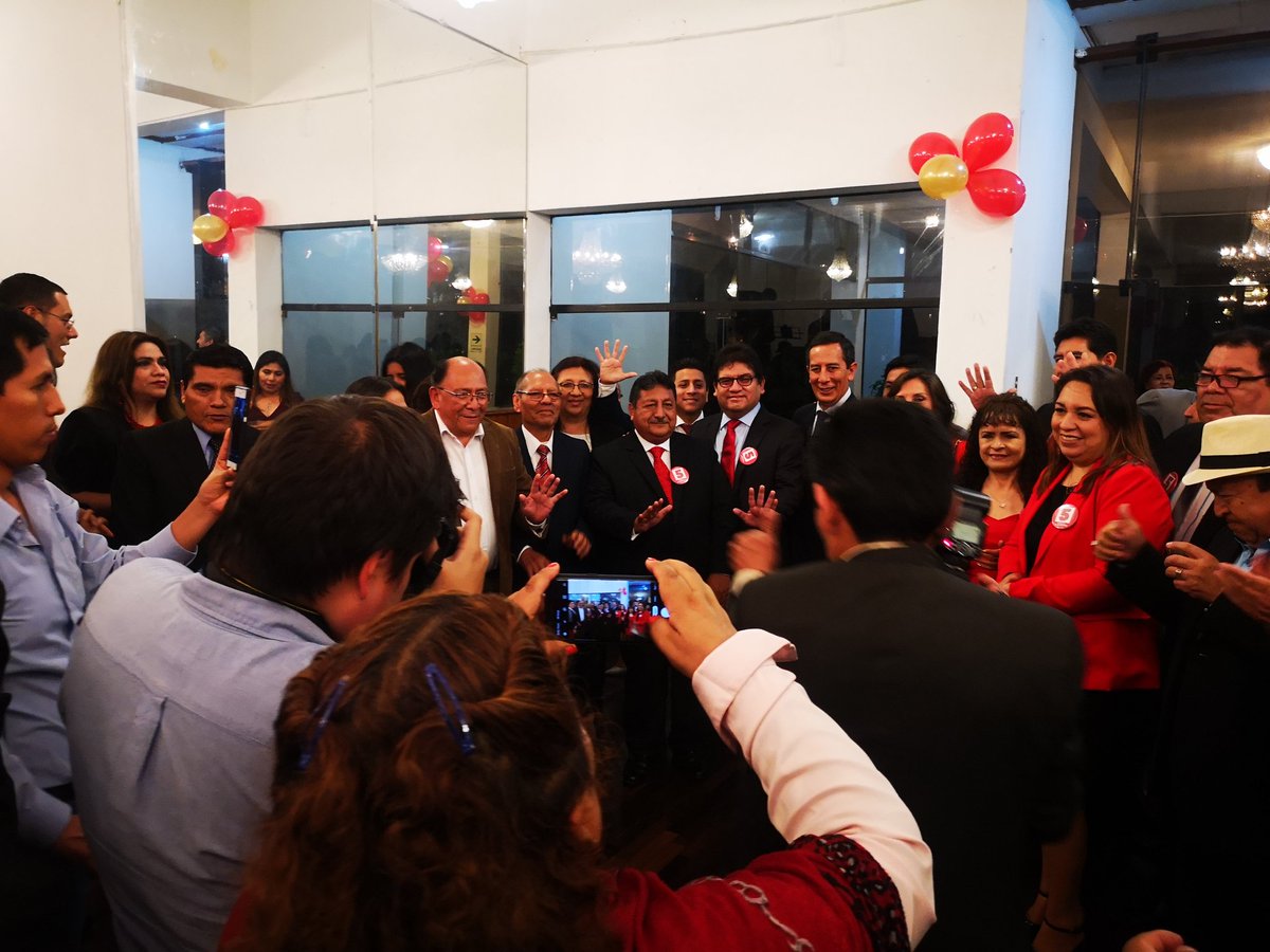 DecanoContreras's tweet photo. GRACIAS a todos por el apoyo, presencia, tiempo, ánimo y fuerza ! Seguimos adelante ! #Marcael5 #SomosContreras https://t.co/O8eNDaLOiB