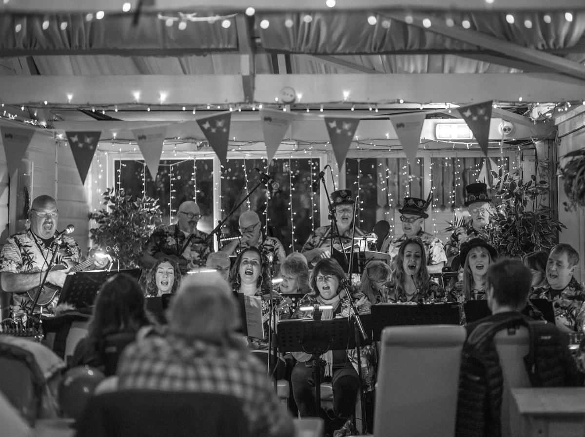 We've got some fantastic live music lined up for the festival, with bands playing outside The Chough Bakery every day. From a cappella and Irish jigs, to ukeleles and sea shanties, there'll be something to suit all tastes. For the full line-up see padstowchristmasfestival.co.uk/timetables-map…