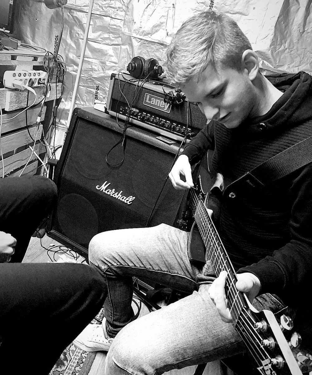 tothgergo_'s tweet image. Idea collecting. #SamplingTime