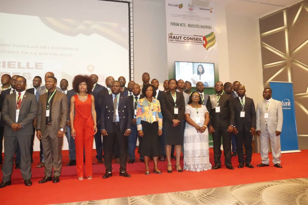 rdussey's tweet photo. Enfin, ils sont installés, les délégués pays du #HCTE. Merci a @FEGnassingbe Président de la République https://t.co/jkyKUFYPB7