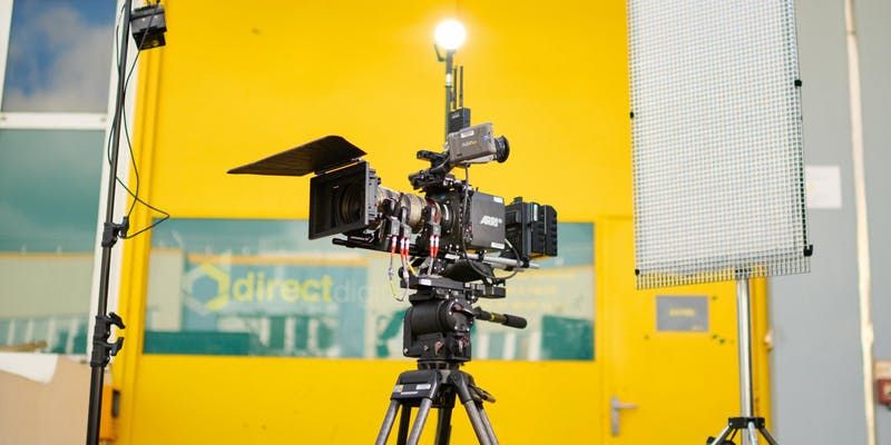 PoleMedia's tweet image. #SaveTheDate Participez à la Journée Portes Ouvertes de #DirectDigital le mercredi 4 décembre 2019 de 12h à 18h. Venez rencontrer l'équipe et leurs partenaires experts des caméras et des éclairages #LED &amp;gt;&amp;gt; buff.ly/2XWKFUw