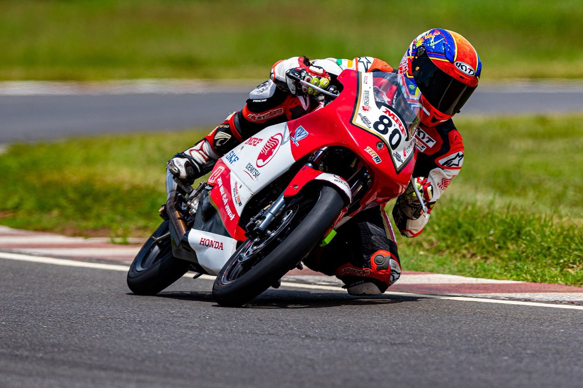 ians_india's tweet photo. Entering the finale 7th round of FIM #ARRC2019 at the Chang International circuit, #IDEMITSU Honda Racing #India team's rider-duo of #RajivSethu and #SenthilKumar finished Friday's 3 practice sessions on a strong note amidst intense competition from #Asia's best riders. https://t.co/3IinLEBVUY