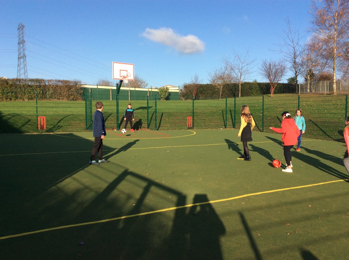 bdps_20's tweet photo. @brynderiprimary Y6 penalty shoot out fun! https://t.co/DIpoKUAws6
