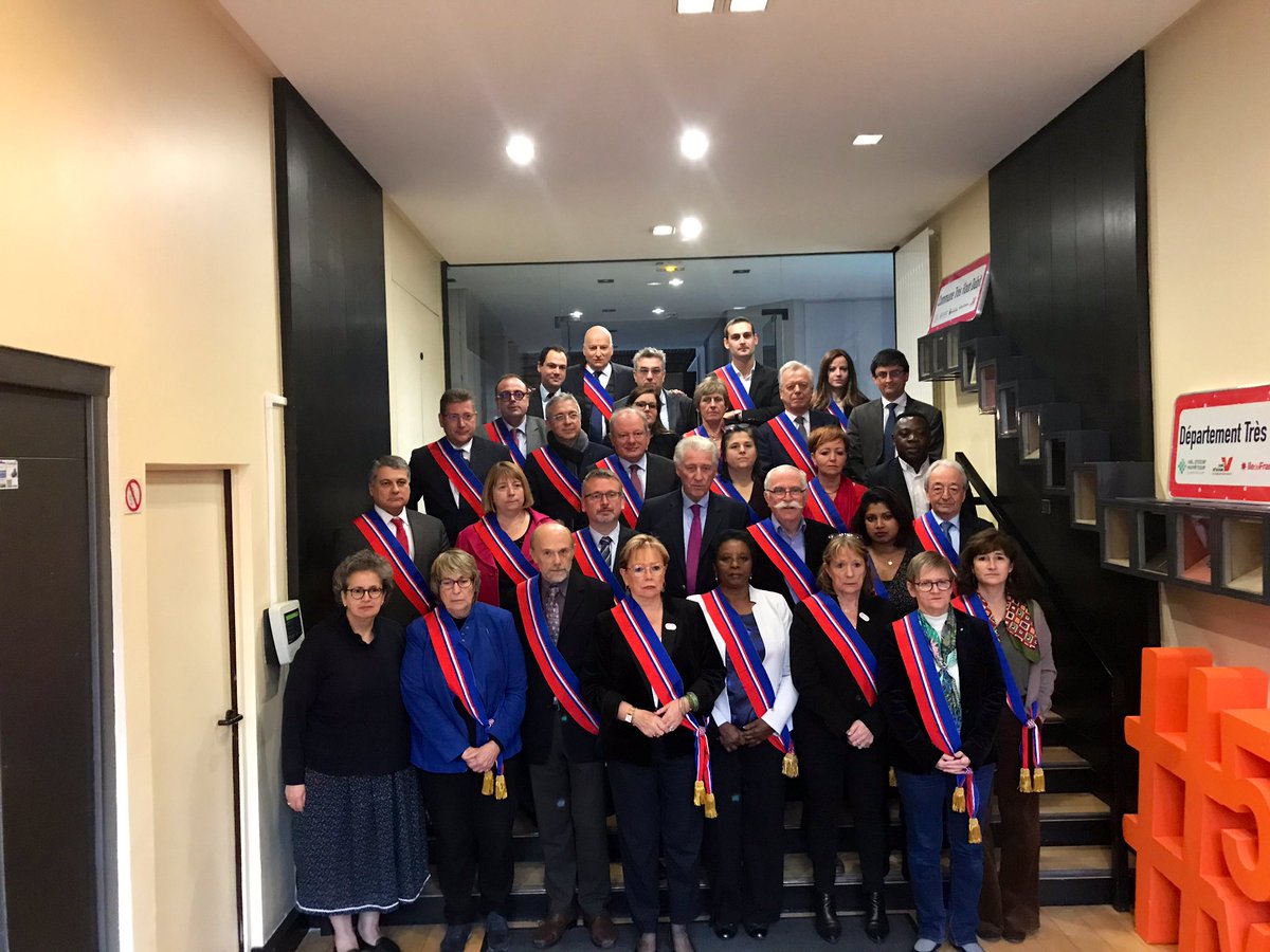 Groupe_UVO's tweet photo. Nos élus unis pour s’opposer solennellement aux décisions gouvernementales sur l’abandon d’#EuropaCity et la ponction unilatérale d’une partie des #DTMO des #Départements franciliens #ValdOise #valdoisedirect https://t.co/0ahUswoUvc
