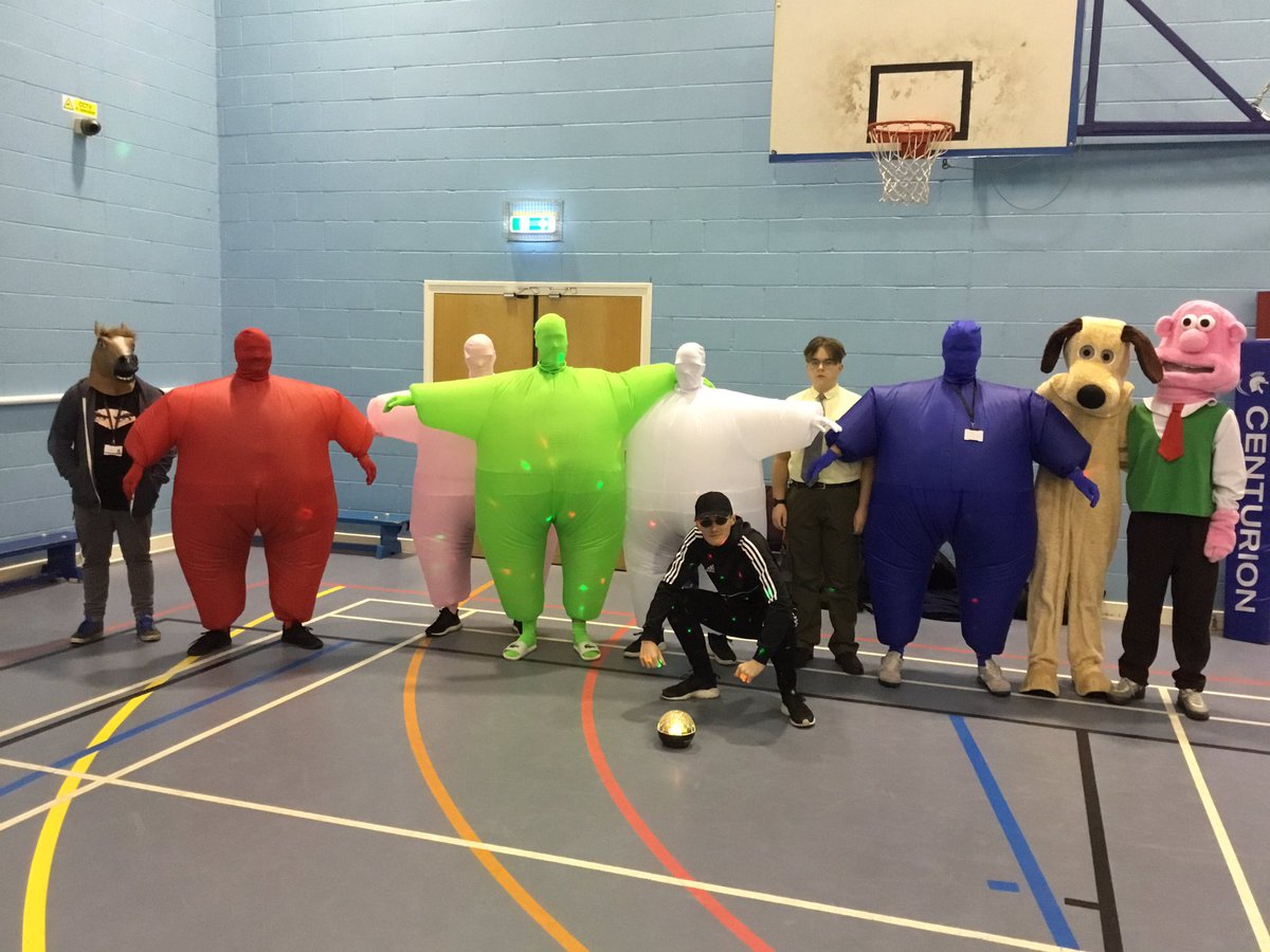 EDASixthForm's tweet photo. Some fantastic costumes this year... https://t.co/eQV0sVYrMW
