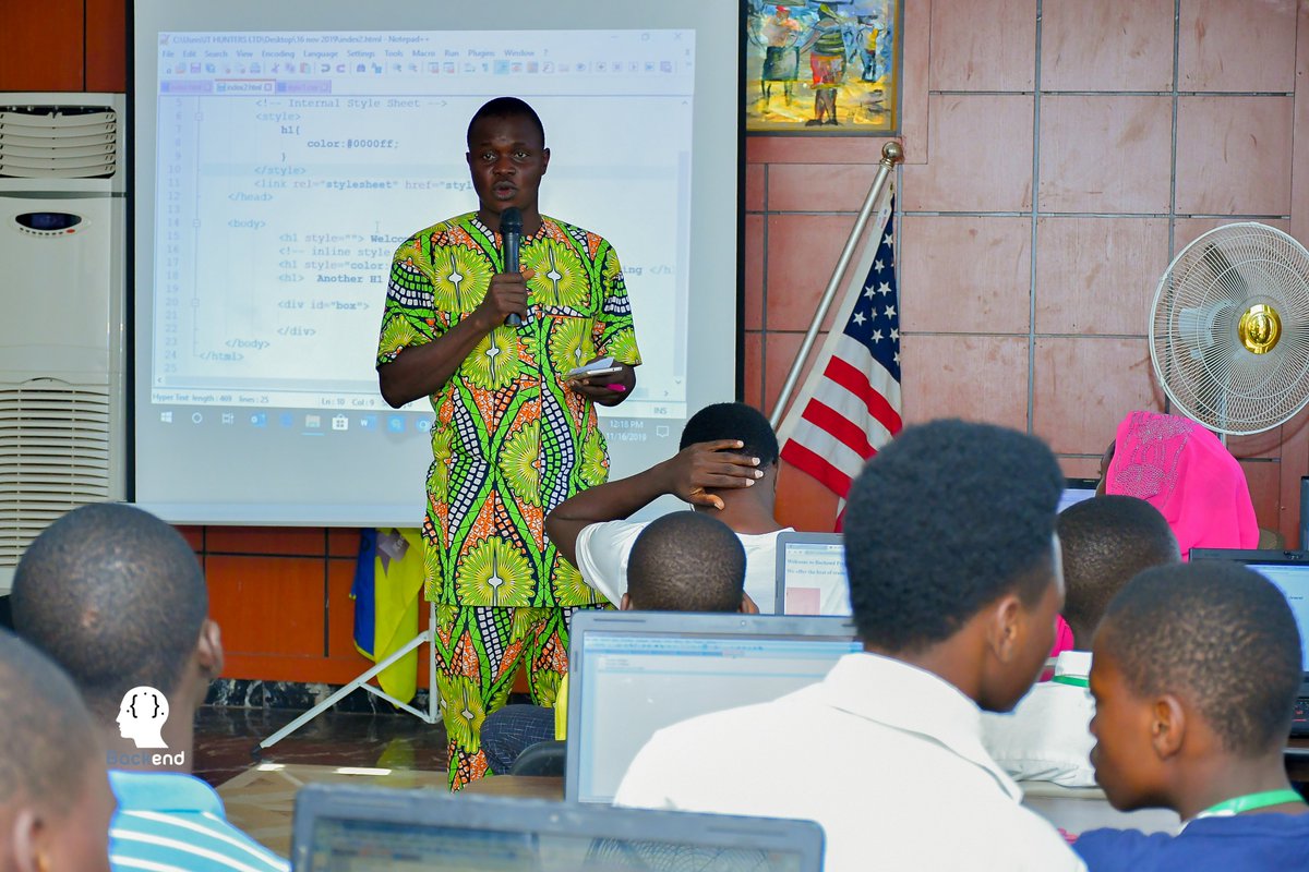 Backendproject1's tweet image. Investing in the Nigerian youth is a collaborative effort. Hon. Minister of Youths and Sports, Mr. Sunday Dare ably represented by Mrs. Helen O. Onumeboye and Mr. Isreal at our Backend Project Training exercise. #Digitalskillacquisition #backendproject #webcreation