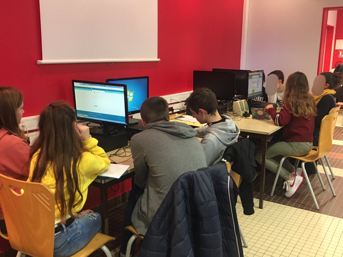 WONDER_erasmus's tweet photo. Session “chat” en cours avec les élèves estoniens, sur le Twinspace du projet #ErasmusPlus WONDER 🇪🇪🇫🇷 @ClgBarbey @eTwinningFrance @eTwinningEurope @gen_erasmus https://t.co/Edp9tlMM6m