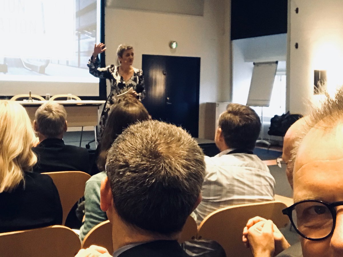 INVI: #Vestager på #COMPDIGI i Eigtveds:
“Men forbrugerne undersøger sjældent, om de kan finde en toaster billigere et andet sted. Måske skulle vi udvide vores syn på, hvad rationelle forbruger er” Kom forbi til en kop adfærdskaffe i Valby. Anytime! Vi har masser af nye vinkler.