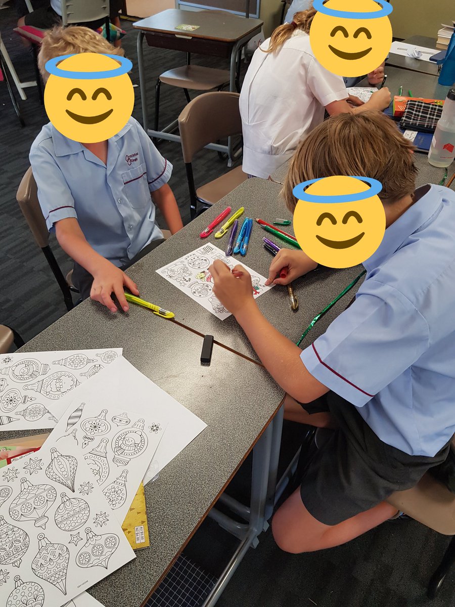 5hp2020's tweet image. 5HP had fun making kindness Christmas crackers with our PAL buddies today. We&apos;ll finish them together next week #LearningatOC