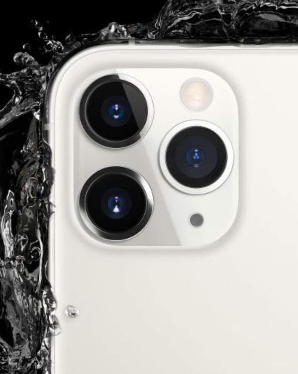 Shaharudinali's tweet photo. @Apple wake up!
Replace this silly looking "3Cameras" on the coming #ipadpro2019 with something like that found on #iPhone11ProMax
@AppleSupport @appleinsider https://t.co/aSMeraVK21