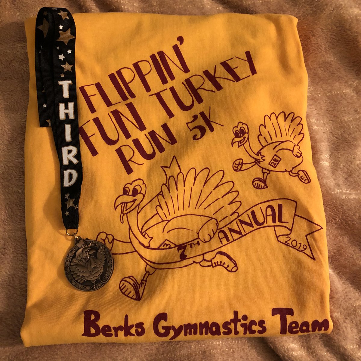 seeginnyrun's tweet photo. Ran a 5k turkey trot yesterday and took 3rd in my age group
#runshine #earthathon #ran4theturkey https://t.co/EgWdlKk378