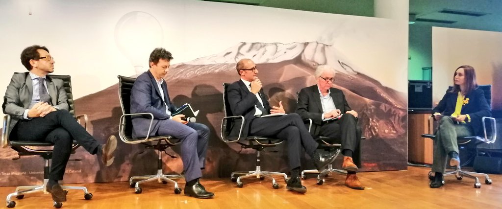 #PNI2019 Tavola rotonda “Verso un futuro sostenibile” Intervengono: 
@gperrone1967 - Presidente #PNICube
Marco Pironti - Assessore all’Innovazione e #SmartCity Comune Torino
Enrico Pochettino - Direttore Innovazione  <a href="/gruppoiren/">Gruppo Iren</a> 
@FedeBarilli segretario generale @Italia_Startup