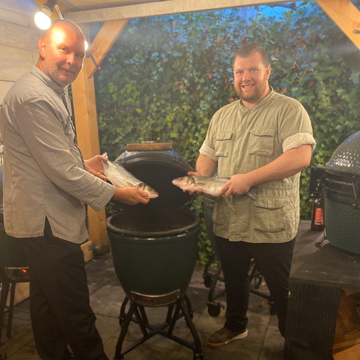 Wat een leerzame avond afgelopen dinsdag bij restaurant <a href="/visenmeer/">vis en meer</a>: barbecueën op een Big Green Egg. Heerlijke hapjes werden klaargemaakt door Sjouke, Rutger en Sipke. Bedankt mannen!