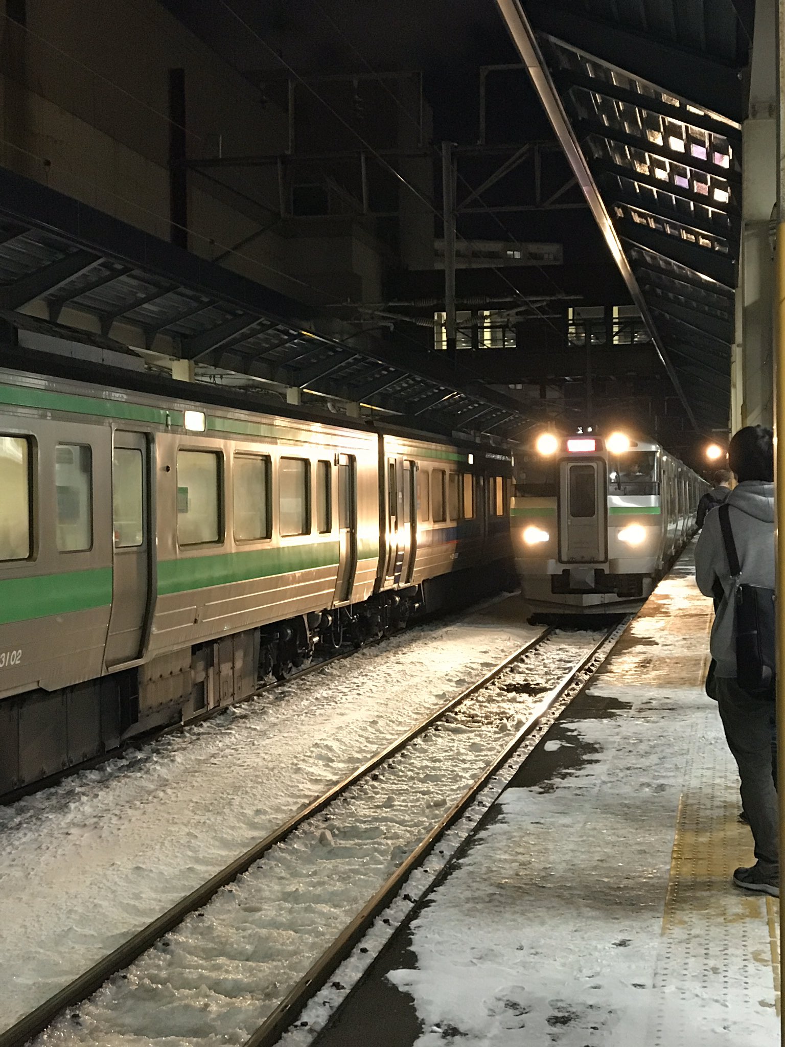 千歳線の新札幌駅で人身事故が起きた現場の画像