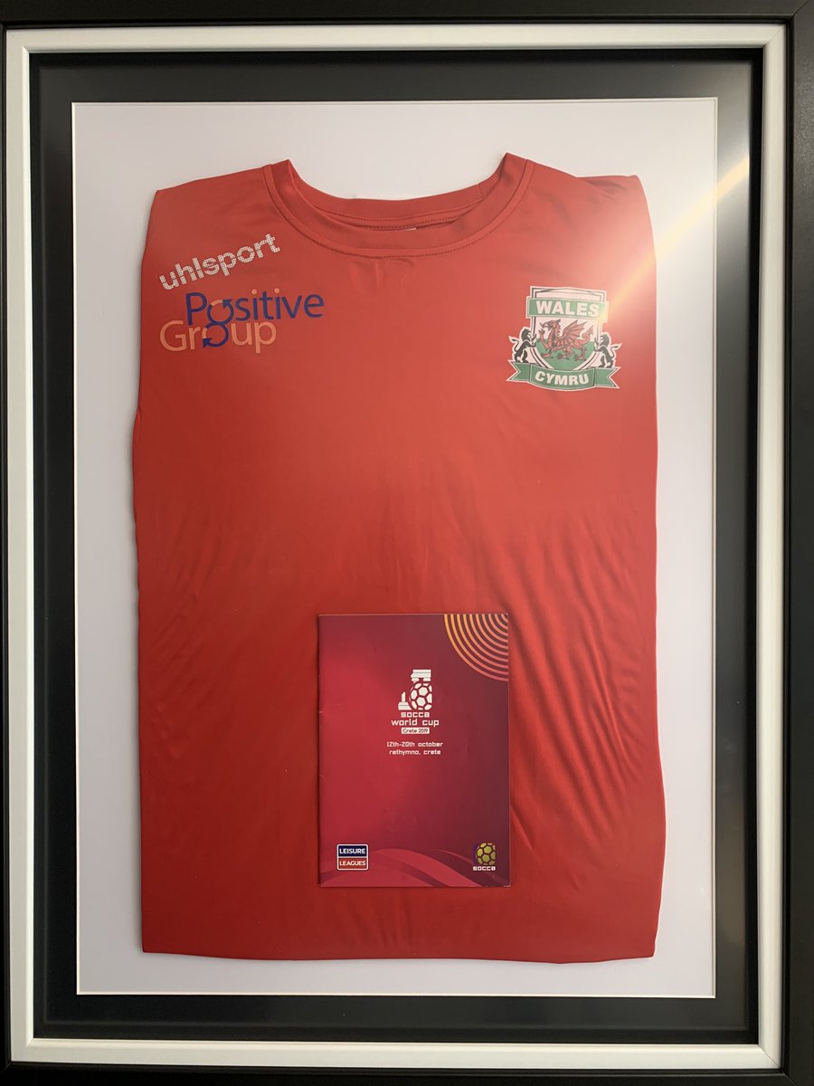 PositiveITwales's tweet photo. @wales6aside shirt and programme framed and mounted in the office. Proud to sponsor the team!!
#positive #positiveit #positivegroup #wales #wales6aside #smallsidedfootball #6aside #soccafed #crete #2019 #sponsors #friday https://t.co/pnYRFvcjCG