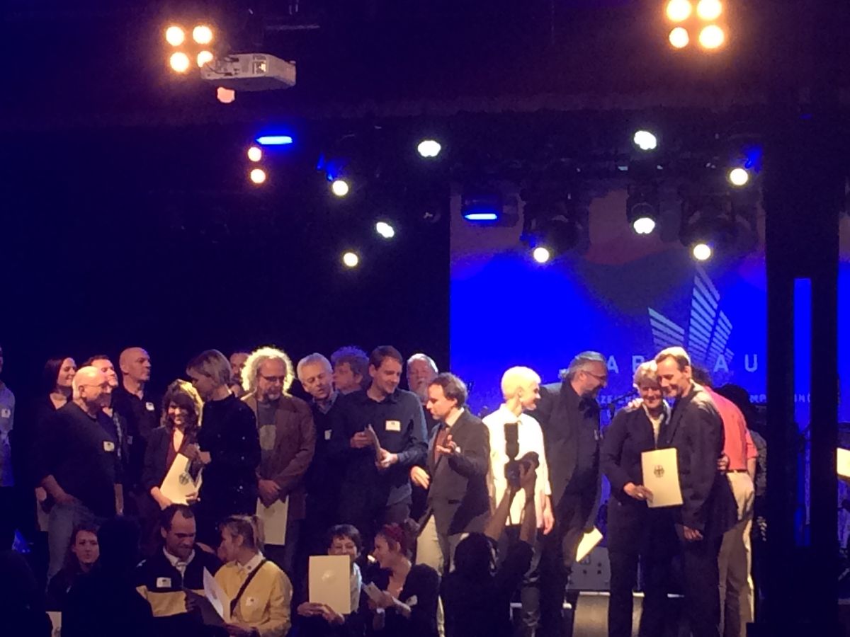 Der JAZZAffine-Newsletter – jede Woche Jazz-Konzert-Tipps und vieles mehr SUBSCRIBE: mailchi.mp/61ae6f7081dc/j… mailchi.mp/72250d8aa806/j… #jazz #musik #jazzberlin #berlinjazz #applaus #kulturförderungistinfrastrukturförderung @igjazzberlin <a href="/klauslederer/">Klaus Lederer</a> <a href="/morethan88/">Jason Moran</a> <a href="/juliastoschek/">Julia Stoschek Collection</a>