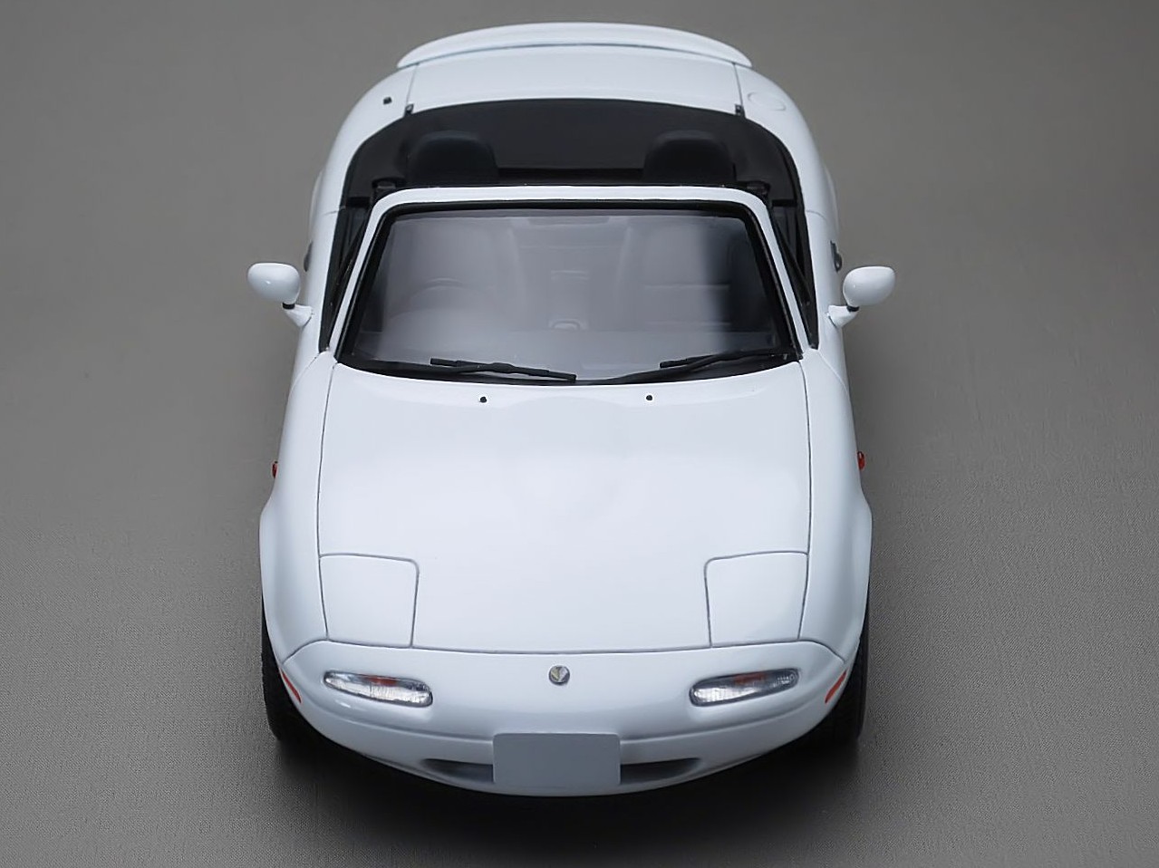 Twitter 上的 Moderato タミヤ ユーノスロードスター 完成 リアスポイラーはプラ板で自作 ホイールは同社ハコスカのワタナベに変更 ブレーキ側を加工して取付けています 内装はドア内張りを中心にディテールアップ やっぱりnaロードスターは シンプルでキュートで Twitter 上的 Moderato タミヤ ユーノスロードスター 完成 リアスポイラーはプラ板で自作 ホイールは同社ハコスカのワタナベに変更 ブレーキ側を加工して取付けています 内装はドア内張りを中心にディテールアップ やっぱりnaロードスターは シンプルでキュートで