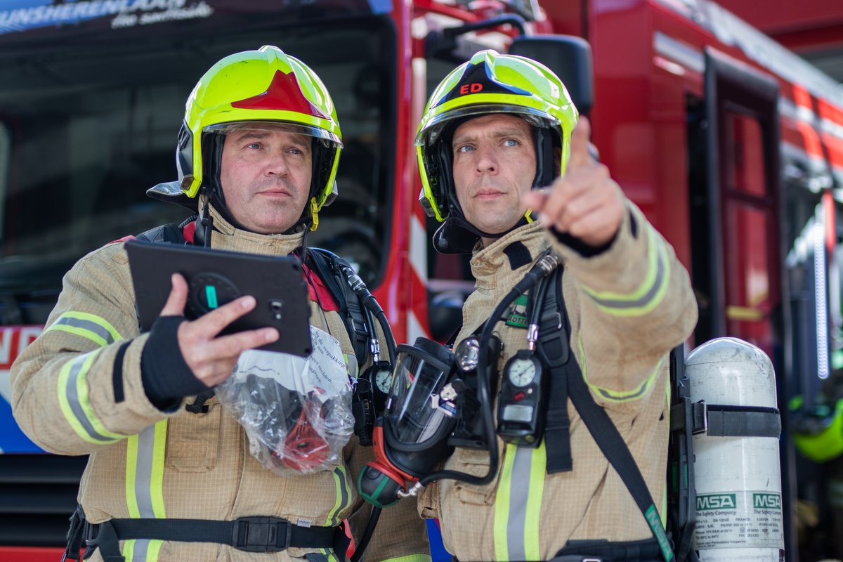 Ben jij die ondernemende inspirator voor 1400 brandweerprofessionals? Samen werken aan veiligheid. 24 uur per dag, 7 dagen per week en 365 dagen per jaar. Wij zoeken een verbindende en ondernemende directeur Brandweer!

Meer weten of direct solliciteren? vr-rr.nl/werkenbij/vaca…