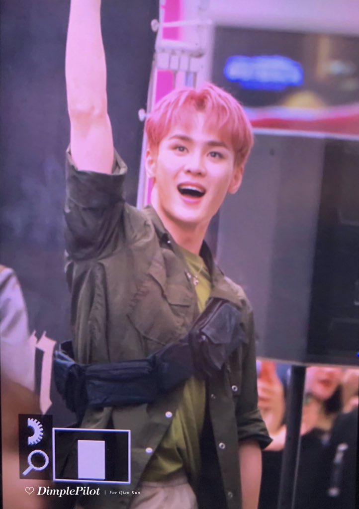 DimplePilot's tweet image. 💰191129 COEX 签售会

“小锟签售圆满成功👏”

#KUN #QIANKUN #钱锟 #쿤
 #WayV