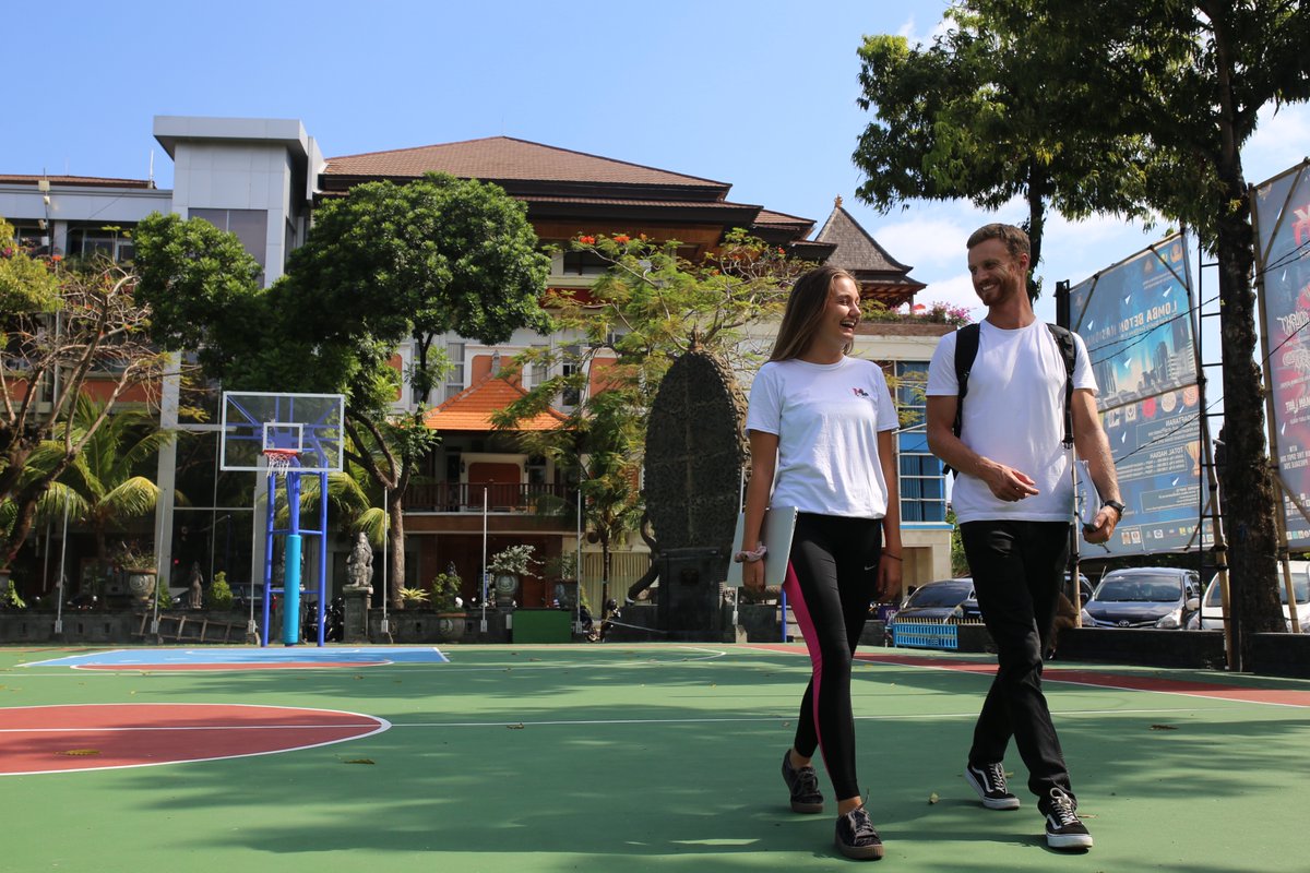 Nils is a Swedish exchange student currently doing a semester  in Bali. He is an investor and videographer enjoying his time in Bali full-on. Below you can read about Nils’ experiences so far, and have a look on his videos to see his adventures. ->asiaexchange.org/blogs/business…