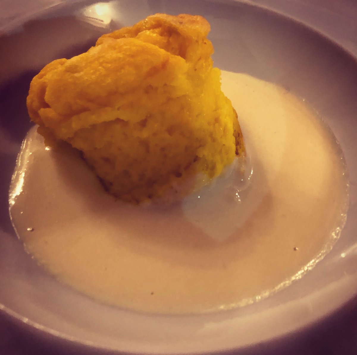 agrigrammelot's tweet photo. Flan di zucca su fonduta di #formaidemut stravecchio  Dettagli d’autunno 🍂🍁 #BlackFriday2019 #agriturismogrammelot https://t.co/LtP3qLtklr