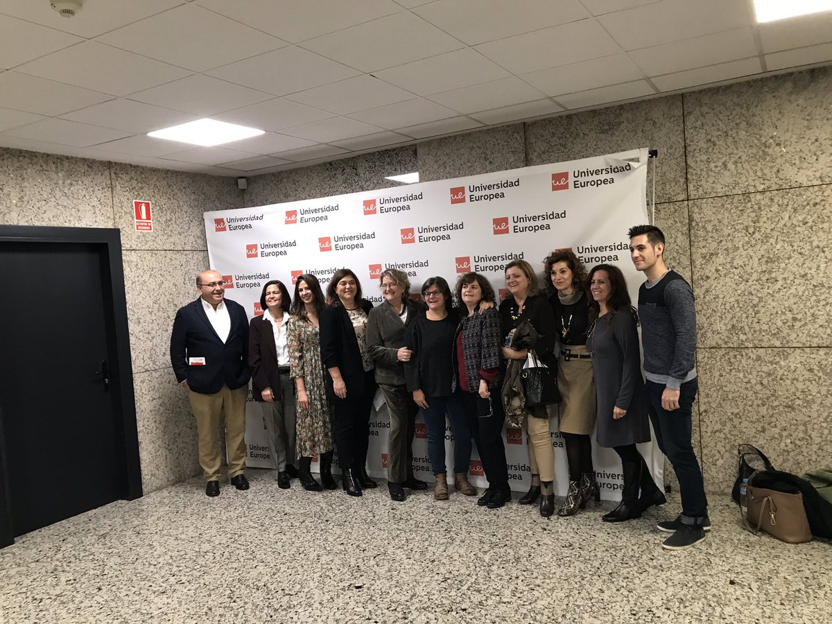 👉Nos cuenta <a href="/bflasquetty/">Blanca Fdz-Lasquetty</a> que #humanización no es algo pasajero ha venido para quedarse. Se necesita una formación en este nuevo paradigma y donde mejor que en la <a href="/UEuropea/">Universidad Europea</a> que ofrece un Máster especifico para formar agentes del cambio. <a href="/ArnedoFerrer/">Carmen Ferrer Arnedo</a> <a href="/susanarodmol/">Susana Rodriguez</a> <a href="/acortesborra/">Albert Cortés Borra</a>