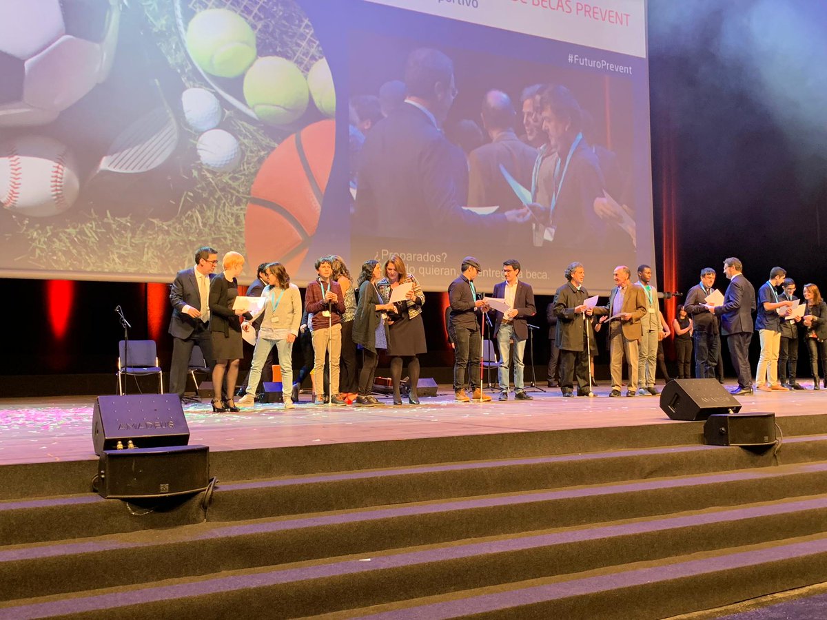 ESTEVE_ESP's tweet photo. Ayer estuvimos en la entrega de las becas de @FPrevent en Barcelona, dónde se mostró que el único límite somos nosotros mismos y nuestra fuerza de voluntad!  grandes historias de resiliencia que construyen un futuro mejor para el🌍.Felicidades a todos los becados! #FuturoPrevent https://t.co/N0003Nbi7I