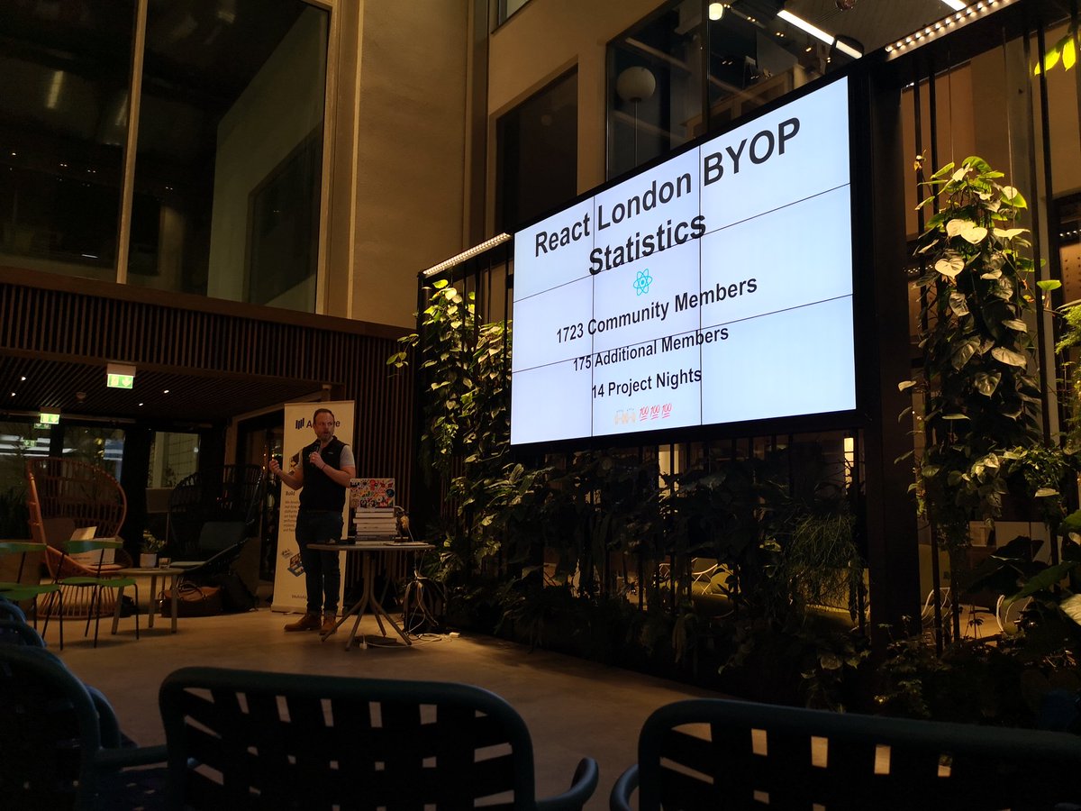 JackHollocks's tweet photo. Great evening at React London BYOP last night! Thanks @mcleo_d! Can't wait for January's event.
#networking #meetup #Technology #javascript #react https://t.co/dnAlzTwGrV