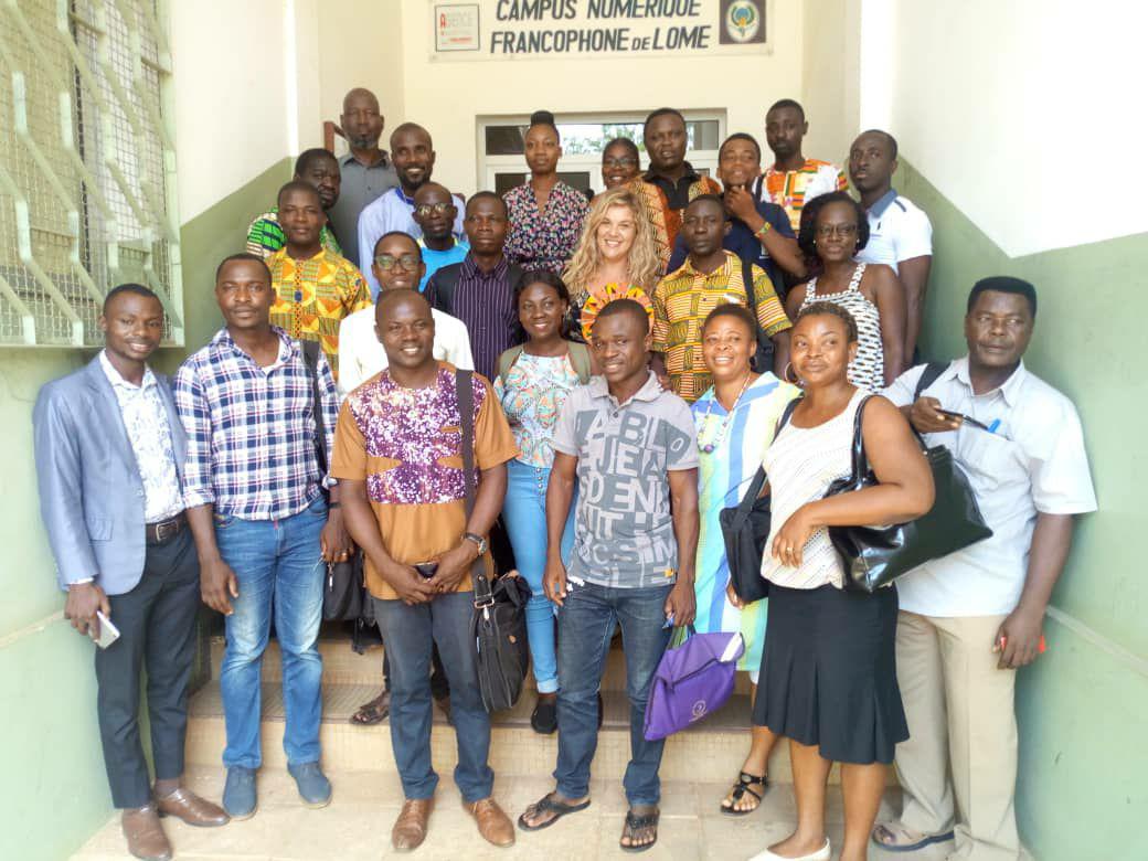 IFTogo's tweet photo. Bravo à la deuxième partie des étudiants du #PROFAMED qui a terminé ce jeudi la formation en @FrAffaires donnée par Pauline Durand.
Merci au Campus numérique francophone de Lomé pour l'accueil durant toute cette formation. https://t.co/2Xr7x5YHfj