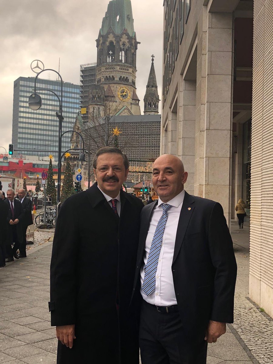Afyon_TB's tweet photo. Berlin'de düzenlenen TATSO Genel Kurul bilgilendirme toplantısı TOBB Başkanımız M.Rifat HİSARCIKLIOĞLU'nun katılımlarıyla düzenlendi. Üyesi olduğumuz Türk-Alman Ticaret ve Sanayi Odası (TATSO) Genel Kurulu'na, Yönetim Kurulu Başkanımız Mehmet MÜHSÜRLER katılım sağladı. https://t.co/H4OJRa8jJC