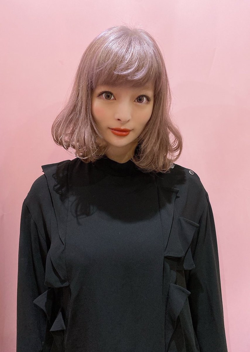 きゃりー ショートボブにイメチェン まーた切っちゃいました モデルプレス