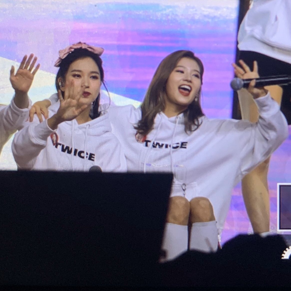 misanarchive's tweet photo. i love them 🥺 https://t.co/fKfCaDDMXg