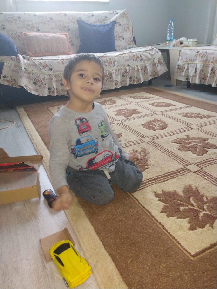 LÜTFEN BU ANNEYE VE GÜZEL EFE’YE SES OLALIM! ANTALYA’DA YAŞAYAN EFE DOĞUMDAN SONRAKİ BİR HASTANE HATASI SONUCU SEREBRAL PALSİ HASTASI OLMUŞ. TEDAVİ İÇİN SON 3 YILI DESTEK OLUP EFE’NİN YÜRÜMESİNİ SAĞLAYALIM! #Antalya #Serebralpalsi #YARDIM <a href="/zekikayahan/">Zeki Kayahan Coşkun</a> <a href="/kafaradyo/">Kafa Radyo</a> <a href="/nihatsirdar/">Nihat Sırdar</a>