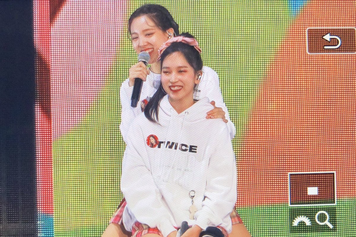 skyblue_NY's tweet photo. 191129 preview

#트와이스   #TWICE  
#MAMAVOTE #twice https://t.co/W3QseSoyyw