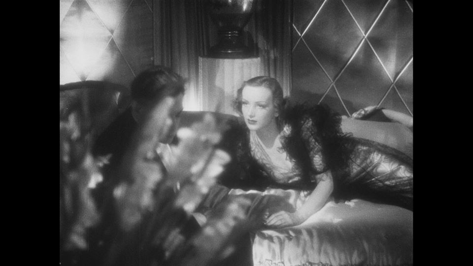 lesdocscinema's tweet photo. Extraits du film "Terre de feu" réal. par Marcel L'Herbier (1938). Mireille Balin y joue une parfaite #vamp d'avant-guerre. Tito Schipa dit "le Prince des ténors" interprète un rôle sur-mesure. #marcellherbier
#mireillebalin #opera #classicalmusic #femmefatale

© @lesdocscinema https://t.co/3AM1ghmTlv