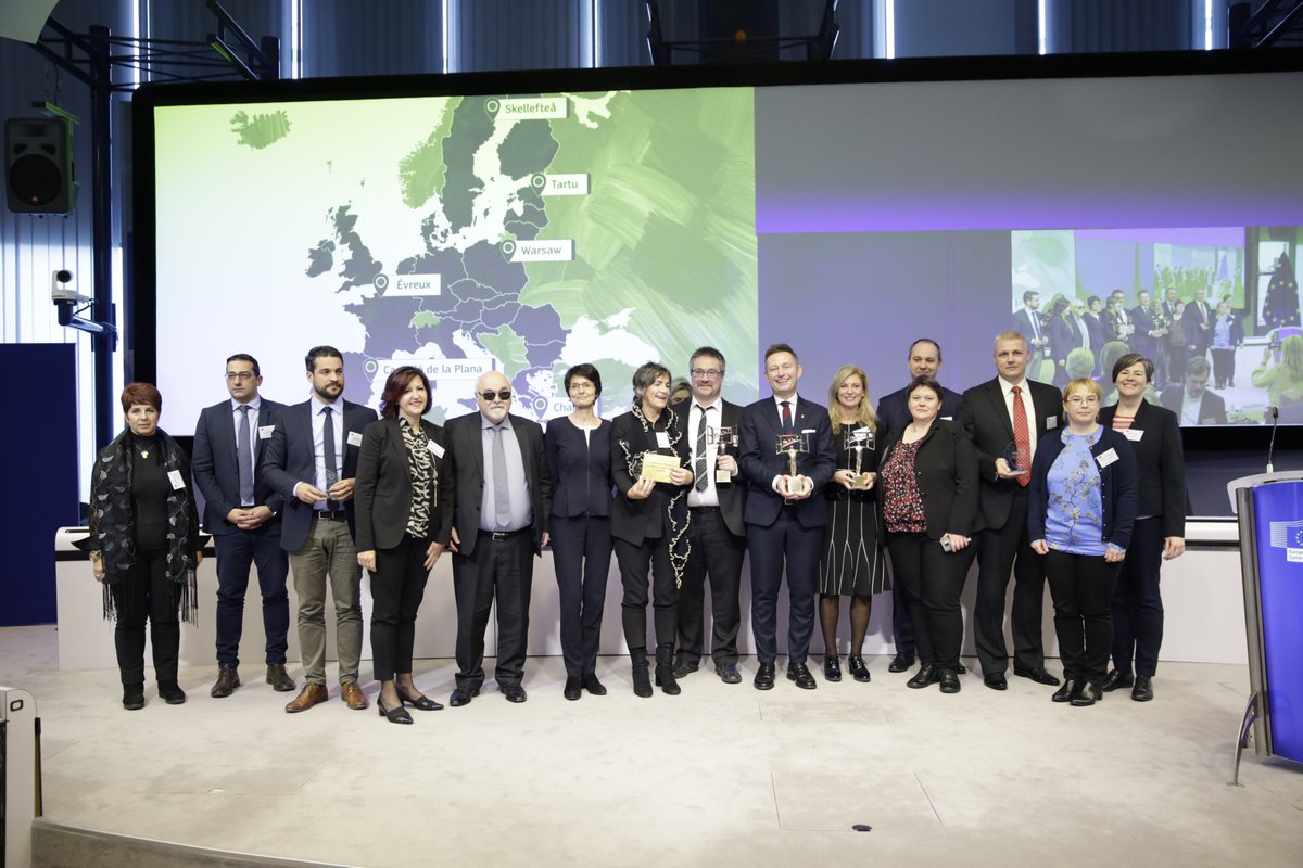 Congratulations to Warsaw, winner of the 2020 #EUAccessCity Award! The city is a model for other cities, showing that a lot can be done in a very short amount of time to make it more accessible for people with disabilities & that commitment can be key to success! #EDPD2019