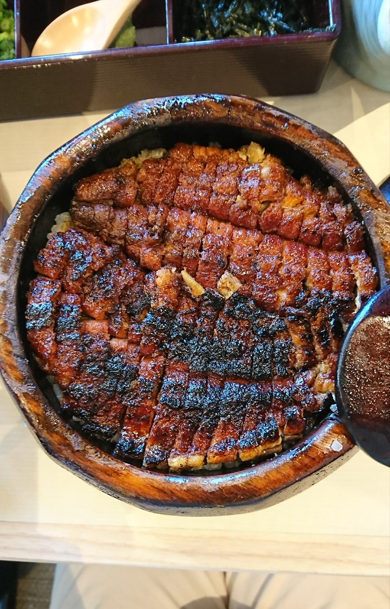 あつ た 蓬莱 軒