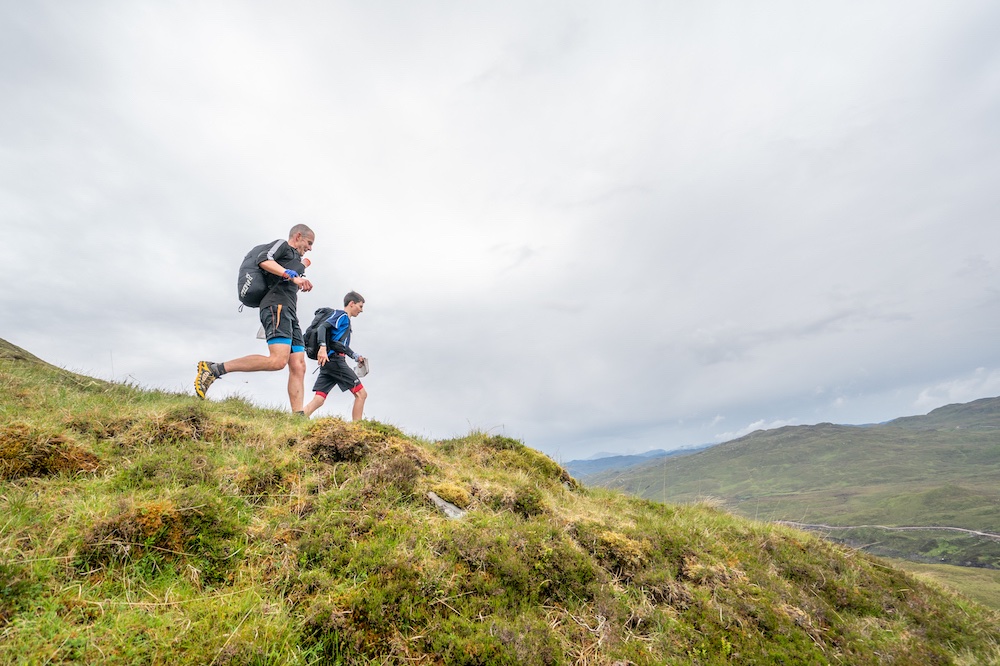 Know any keen young runners? 🙌 We are excited to launch New Youth Entry Prices for 2020! More info here 👉 👉 👉 scottishmountainmarathon.com/news/2019/11/2… 📸 <a href="/youinfilm/">Steve Ashworth Media</a> #fellrunning #mountainrunning #mountainmarathon #scotland #orienteering
