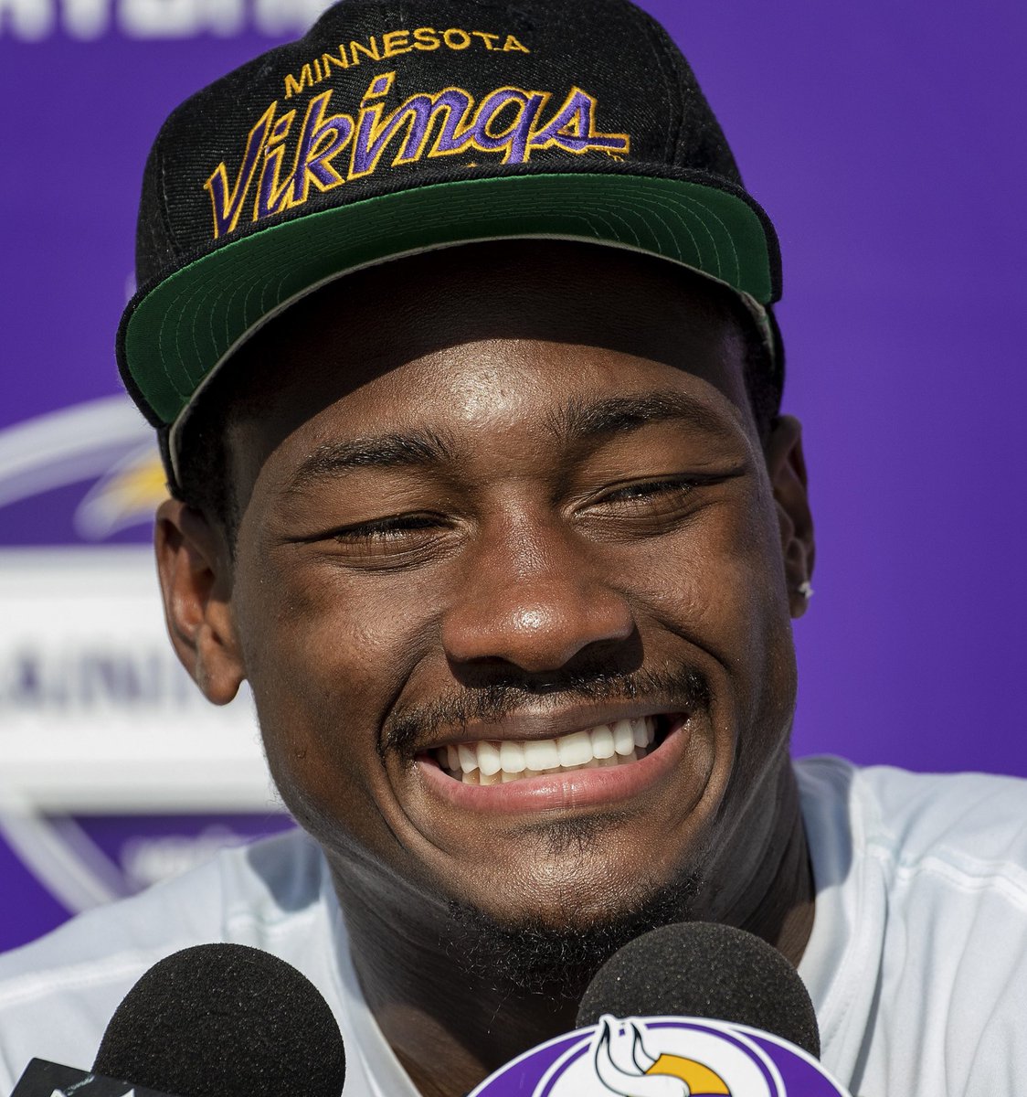 SkolMemes's tweet photo. RT to wish @stefondiggs a happy birthday! 

We love you Diggsy! Never leave MN! 💜 https://t.co/b6JFP5ncSF
