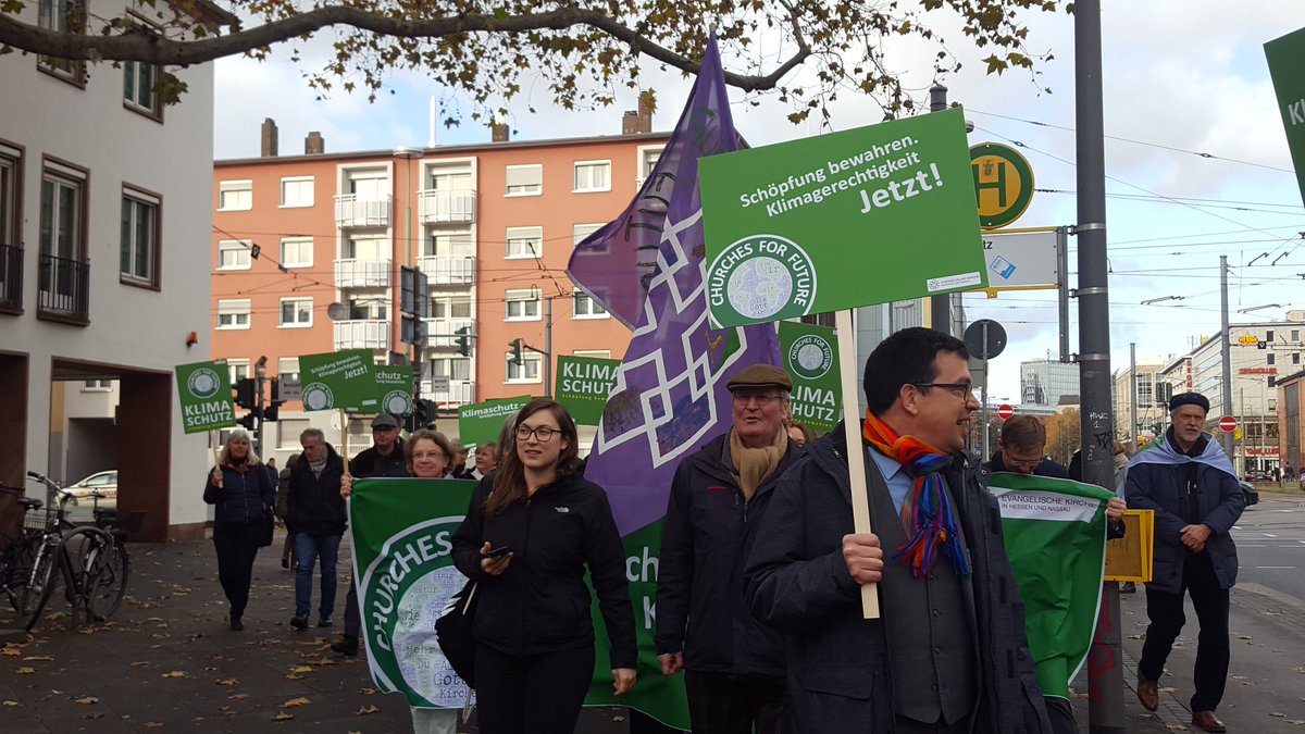 ekhn_de's tweet image. #churchesforfuture in Frankfurt auf der Straße. #ekhnsyn #Klimastreik #FridaysForFuture #Klimaschutz