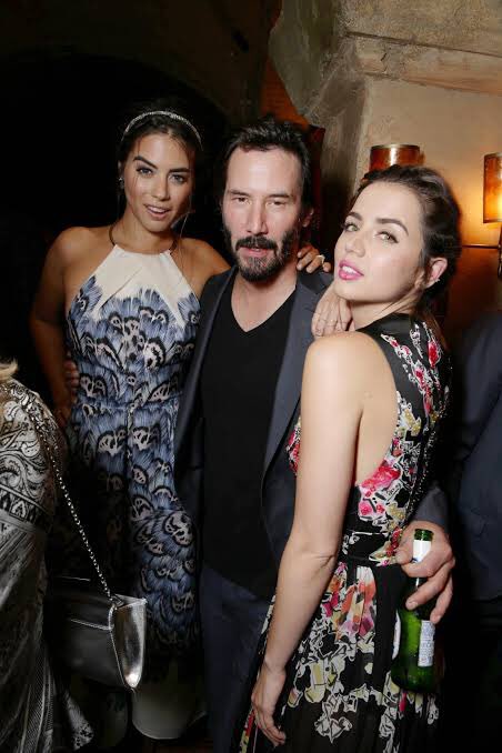 ロレンツァ・イッツォ Lorenza Izzo JapaneseClass.jp