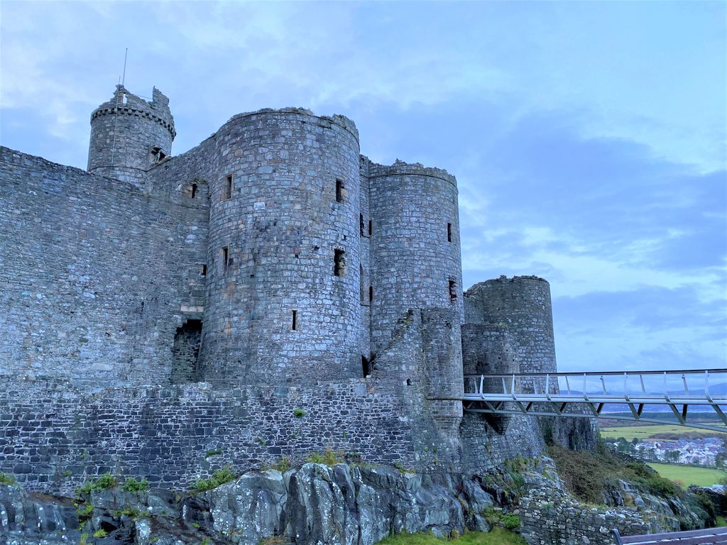 workwithimpact's tweet photo. Picture of the week: A photograph taken of Harlech Castle by our fantastic Business Psychologist Anya from her trip to Gwynedd in Wales 🏰 #whatweredoing #workwithimpact https://t.co/12U9L9m5JM