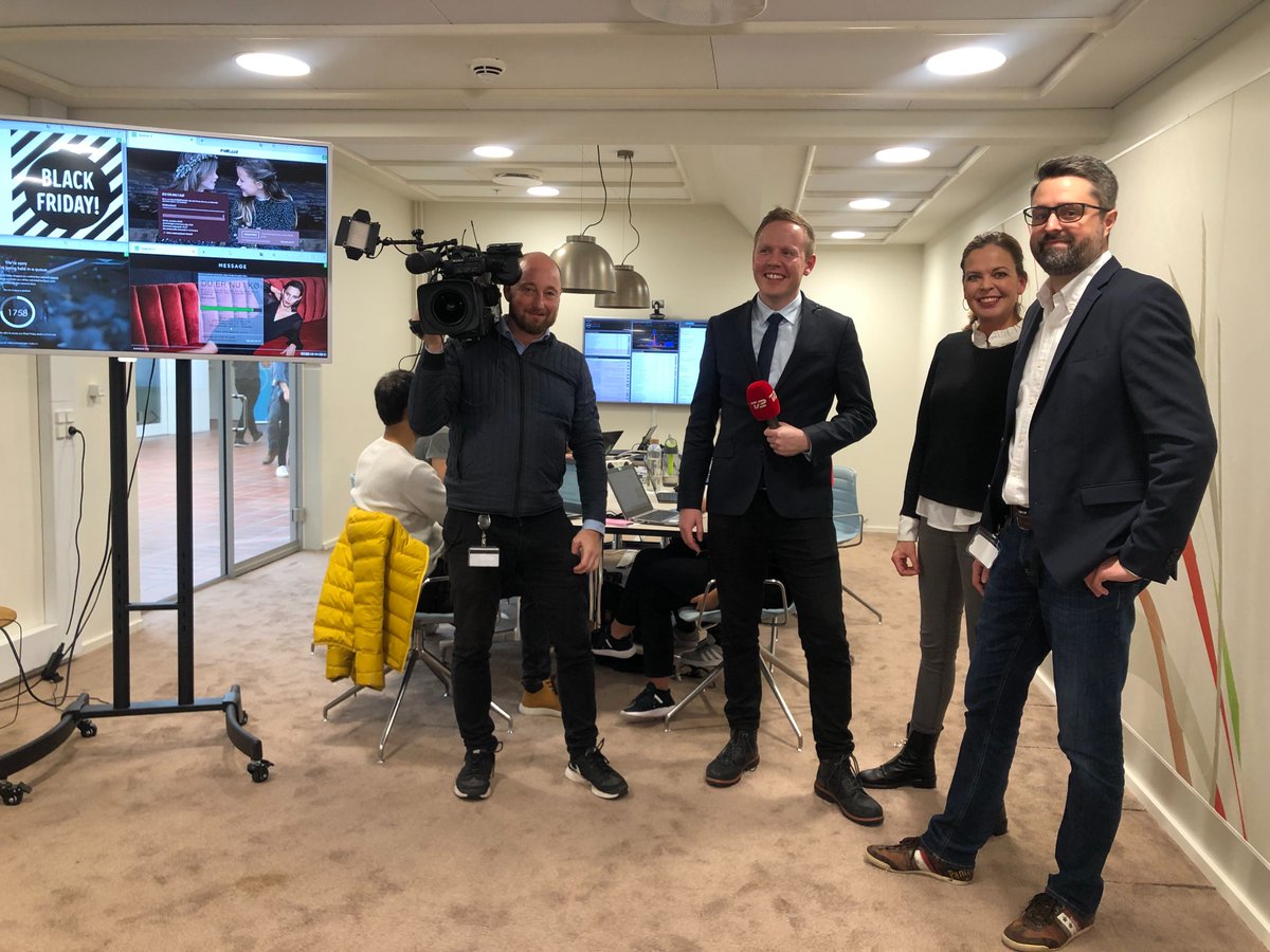 queueit's tweet photo. It’s that time of year: #BlackFriday sales are here! Our dream team was live earlier today on Denmark’s @tv2newsdk monitoring traffic, trends & how the biggest #ecommerce sites are creating a superior customer experience this season #queueitlife https://t.co/mZ58q8cC5t