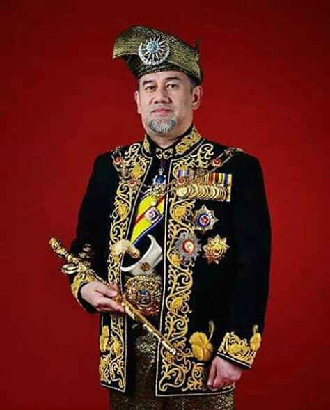 House of Bolkiah.His Royal Highness The Sultan Muhammad V of Kelantan's sister, Yang Amat Mulia Tengku Maharani Puteri Tengku Amalin A'ishah Putri married to His Highness Pengiran Muda Abdul Qawi of Brunei in 2013 . https://www.facebook.com/clarusmalaysia/photos/a.204999609642791/265250036951081/?type=3&app=fbl