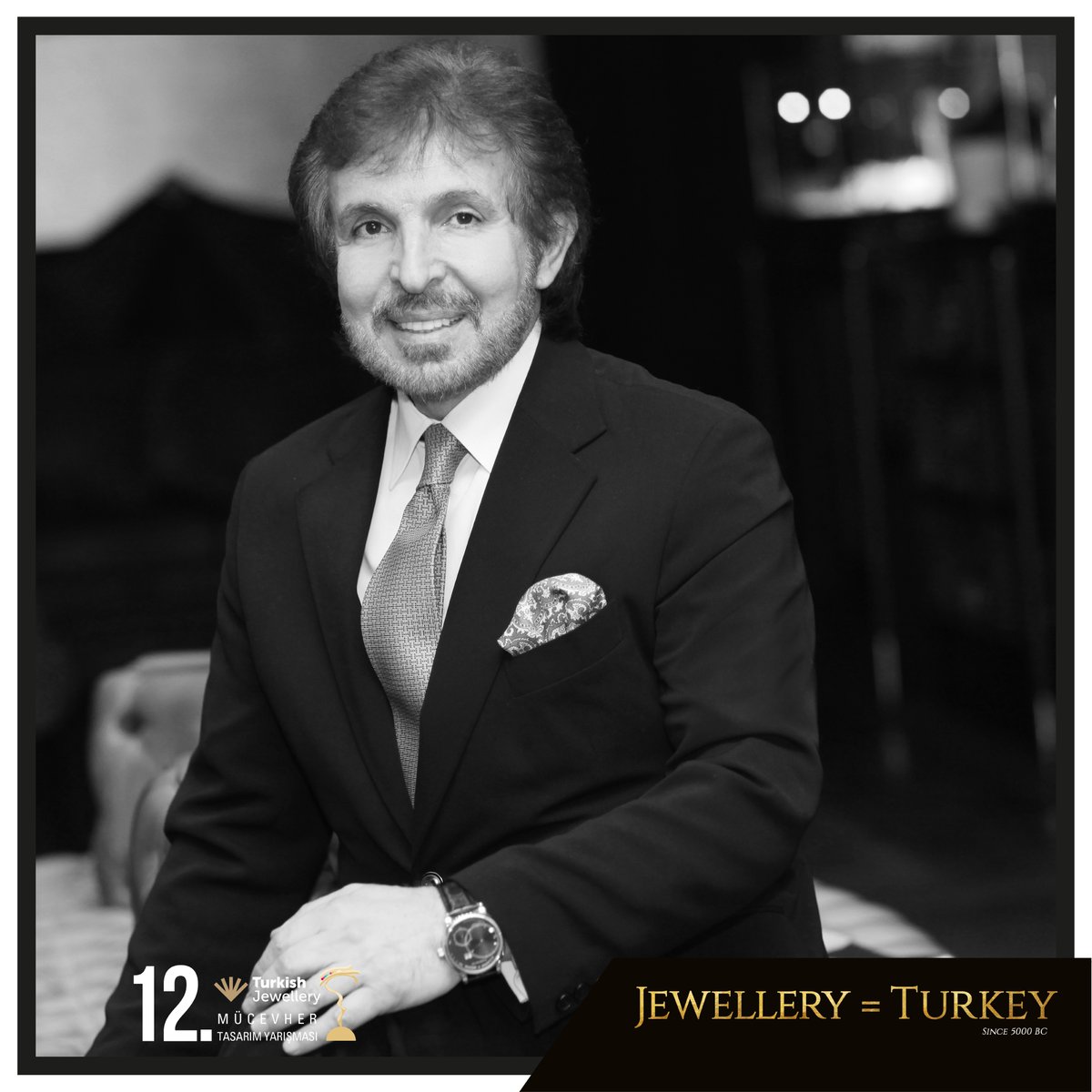 Sizlerle paylaşmaktan mutluluk duyduğumuz, üçüncü jüri üyemiz; Ahmet İlhan Molu.