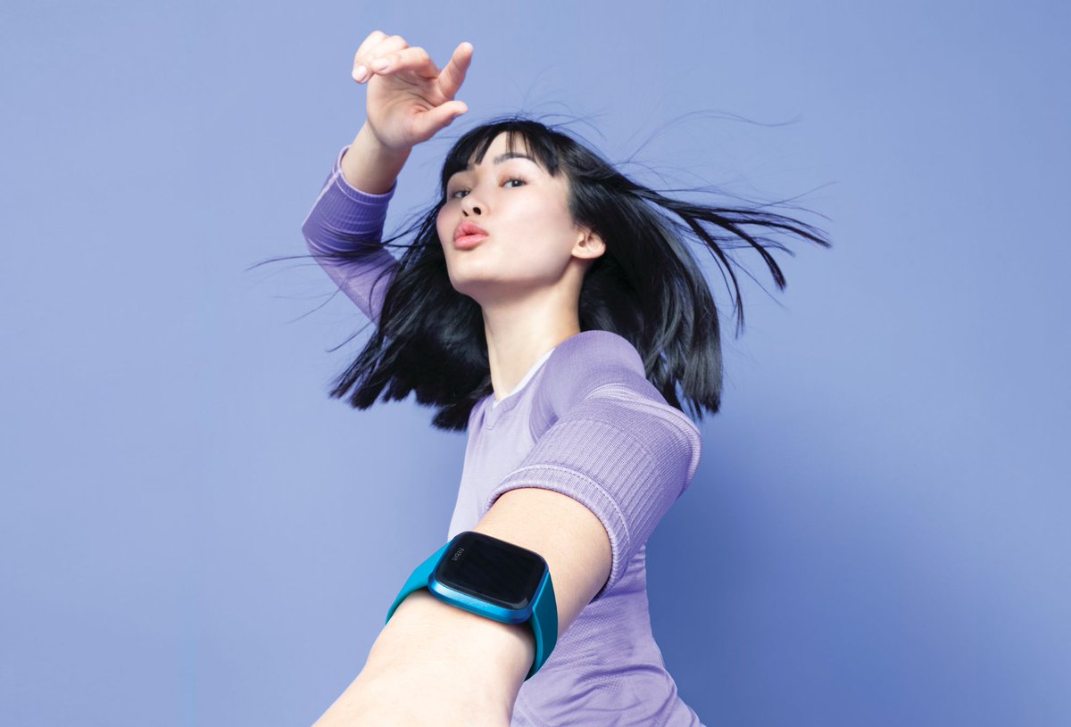 Tekzone Black Friday special Fitbit Versa Lite £109.99 buff.ly/2pXRQza